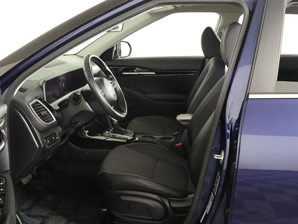 Used 2024 Blue Kia S image 24