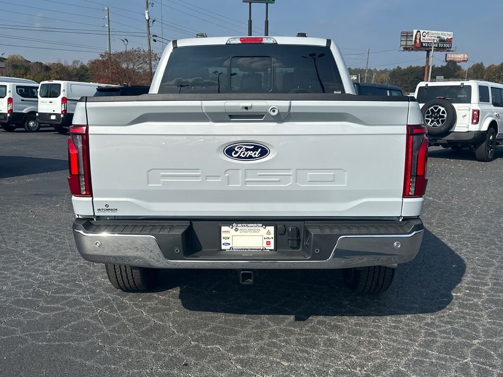 New 2025 White Ford Lariat image 4