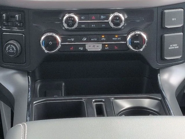 New 2026 Ruby Red Metallic Tinted Clearcoat Ford XLT image 19