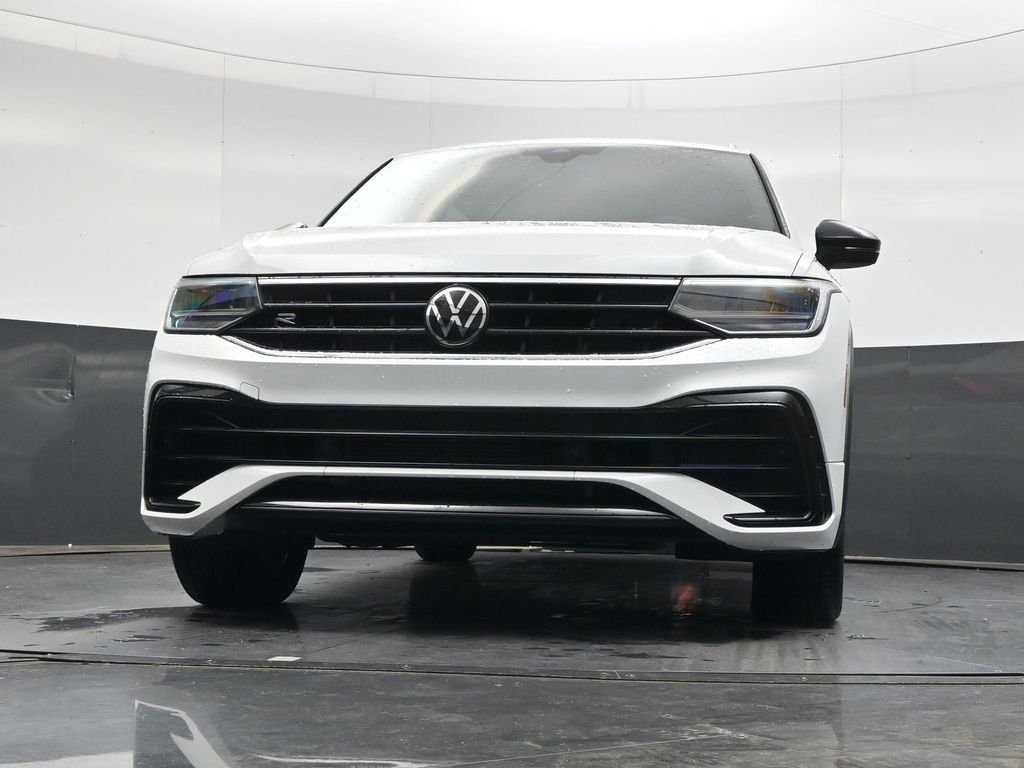 Used 2022  Volkswagen 2.0T SE R-Line Black image 38