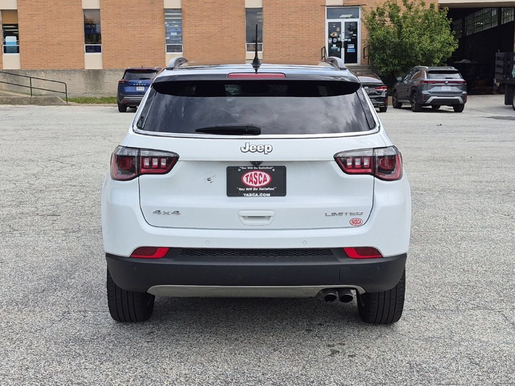 Used 2022 White Jeep Limited image 4