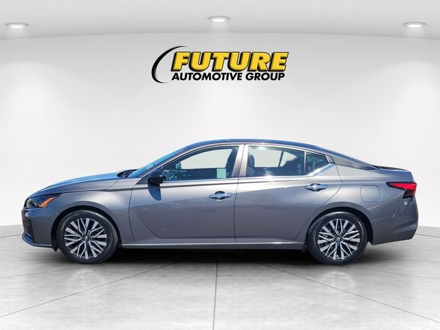 Used 2025 Gray Nissan 2.5 SV image 6