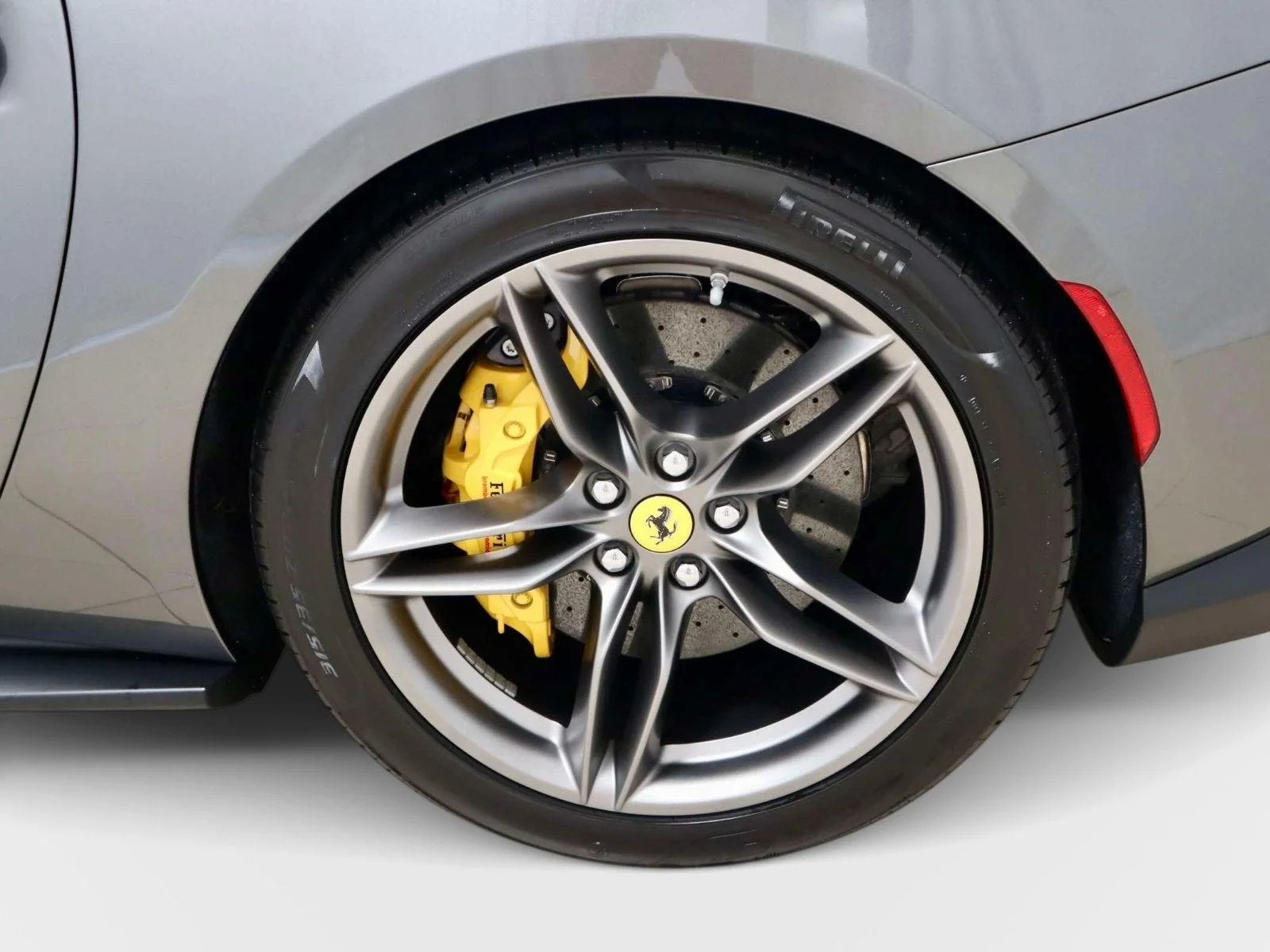 Certified Used 2018 Nero Ferrari  image 50