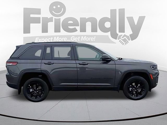 New 2026 Baltic Gray Metallic Clear-Coat Exterior Paint Jeep Altitude image 6