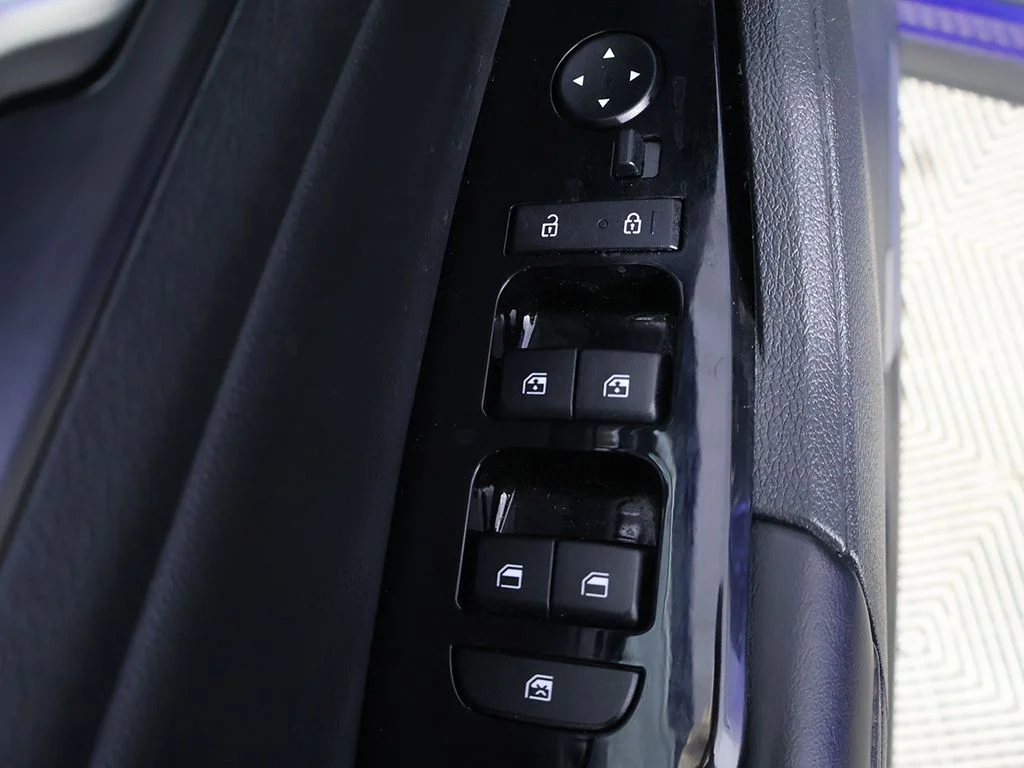 Used 2023 Blue Kia EX image 34