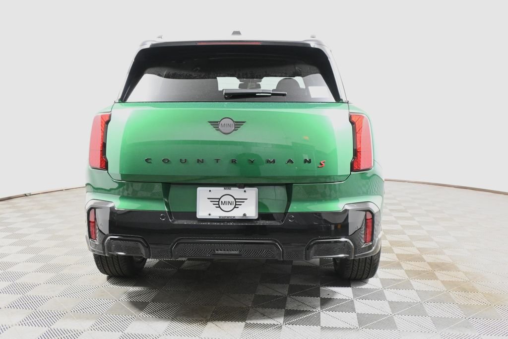 New 2026 Green MINI Iconic image 6