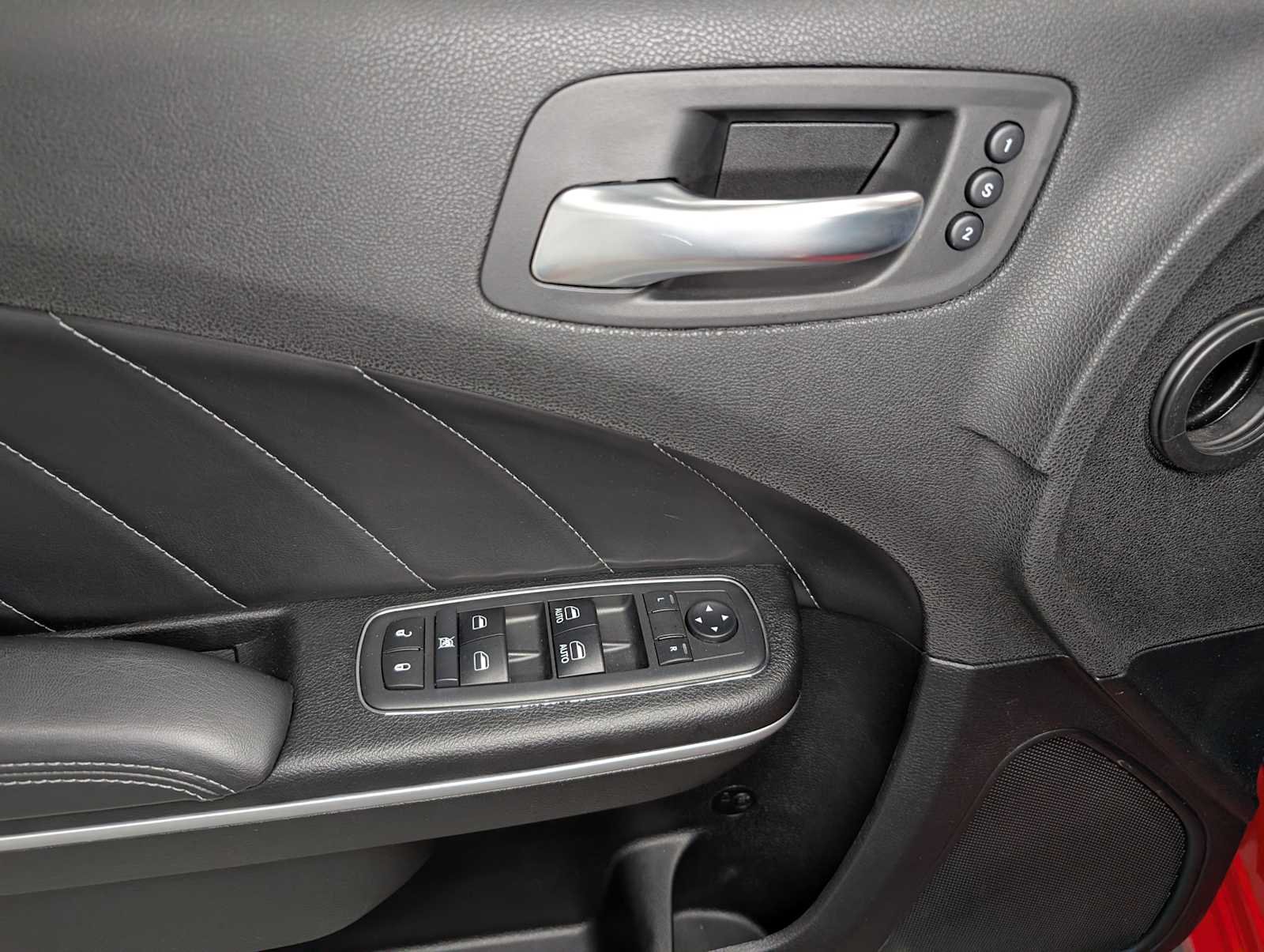 Used 2018 Torred Clearcoat Dodge GT image 38