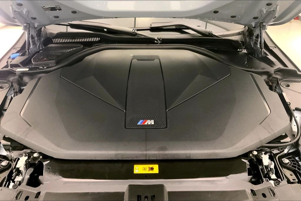 Used 2025 Brooklyn Grey Metallic BMW  image 9