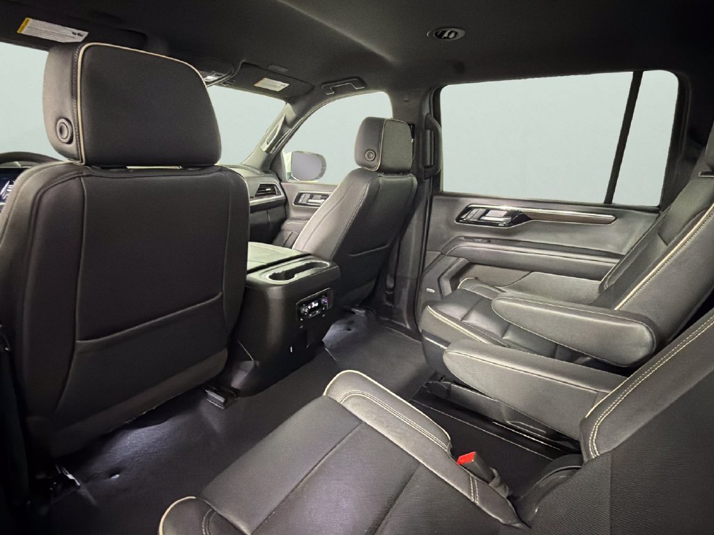Used 2025 Sterling Gray Metallic Chevrolet Premier image 26