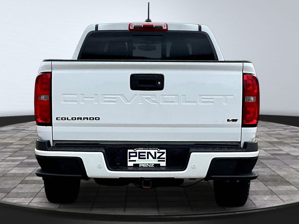 Used 2022 White Chevrolet Z71 image 6