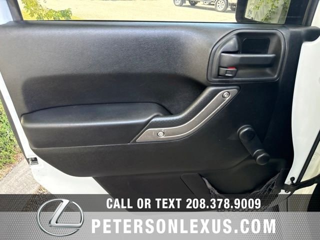 Used 2013 White Jeep Unlimited Sport image 17