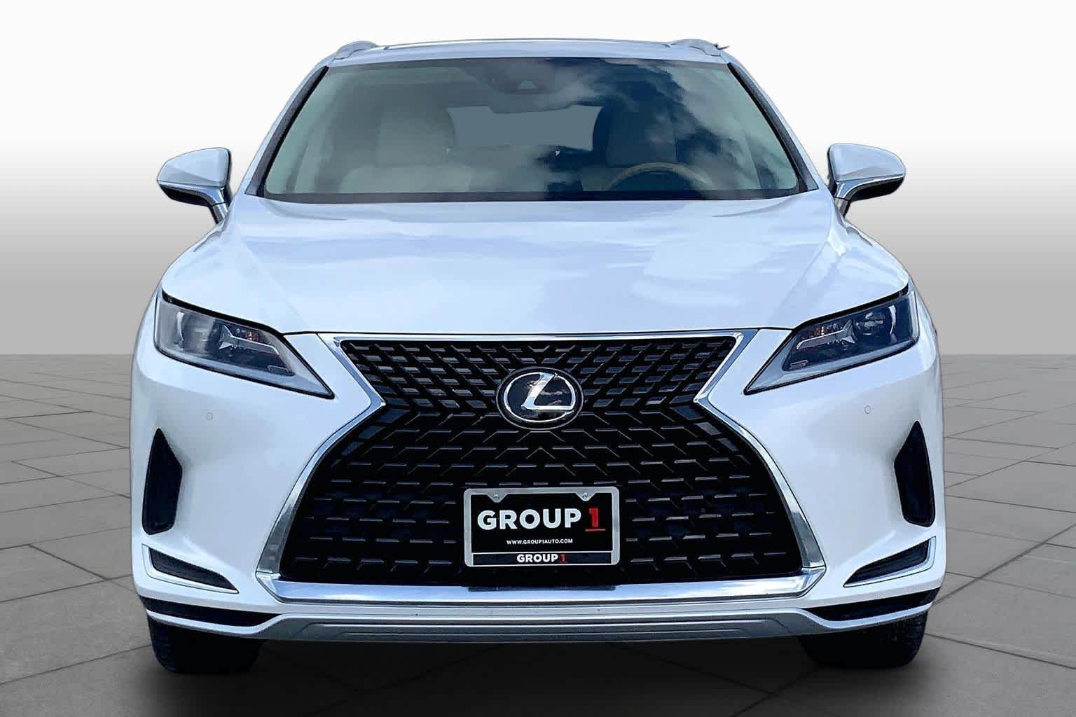 Used 2021 Eminent White Pearl Lexus  image 4