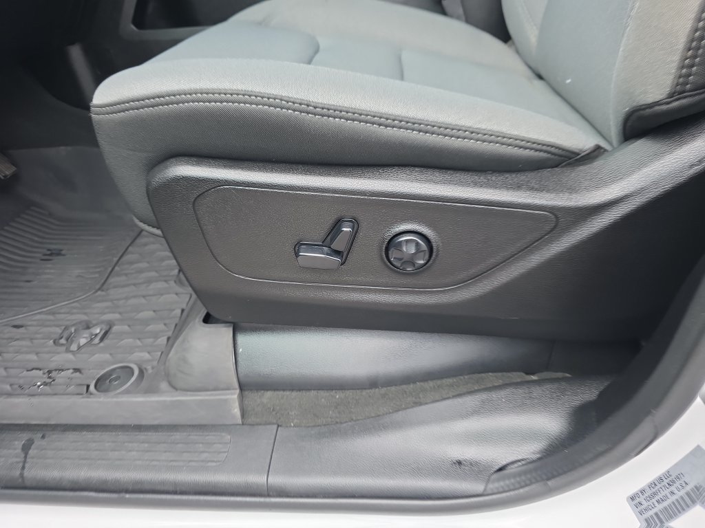 Used 2020 White Ram Big Horn image 12