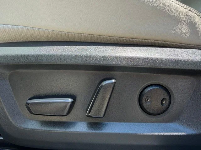 Certified Used 2023 White Nissan SL image 22