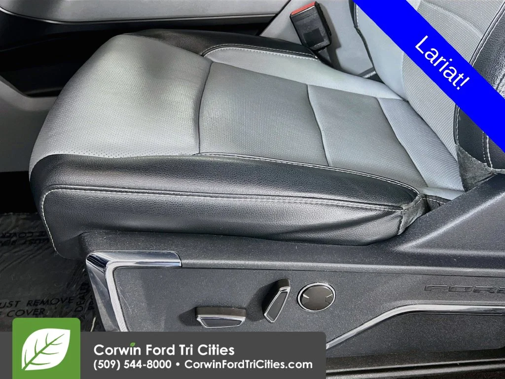 Used 2022 Atlas Blue Metallic Ford Lariat image 23