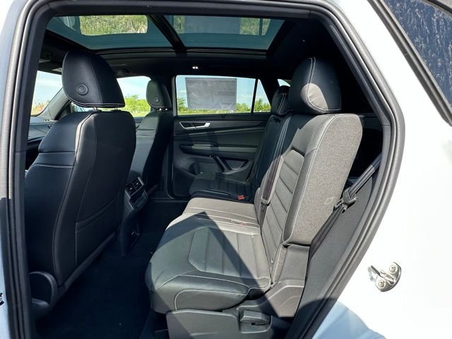 New 2026 Opal White Pearl Volkswagen 2.0T SEL R-Line Black image 25