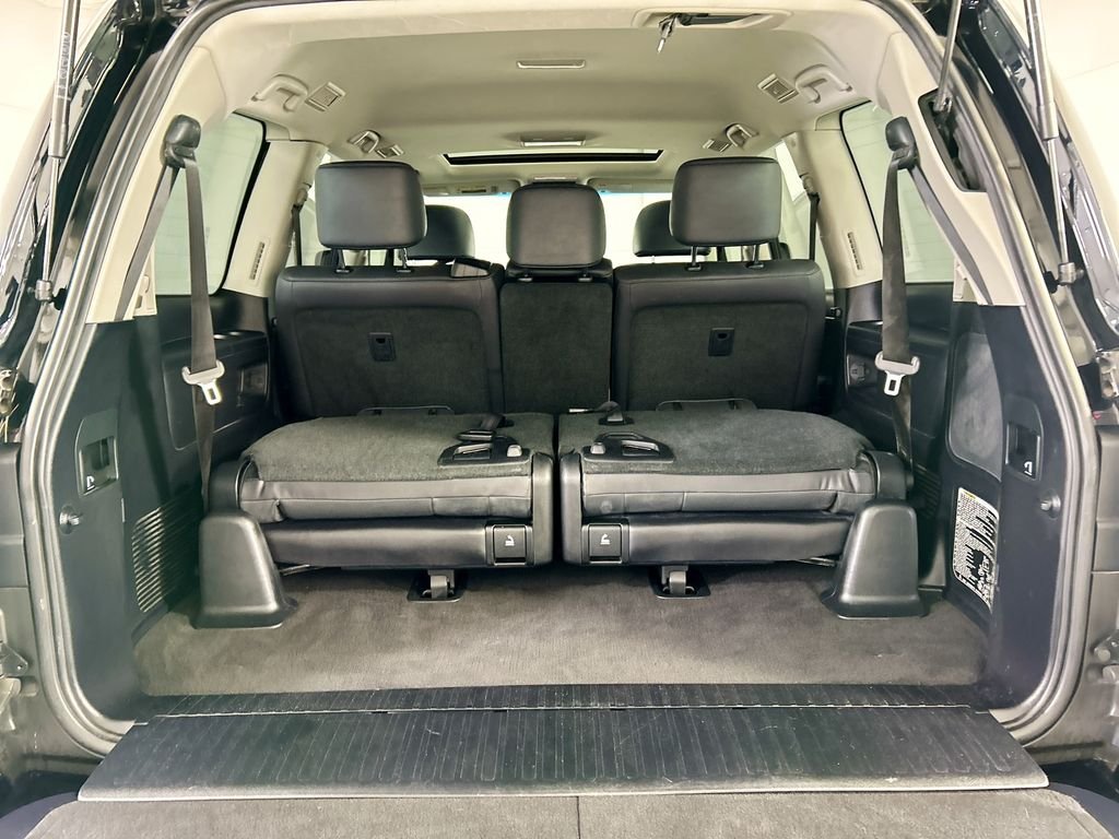Used 2019 Midnight Black Metallic Toyota Base image 27