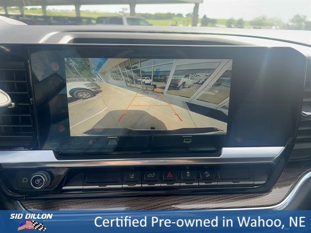 Used 2024 Summit White Chevrolet LT image 16