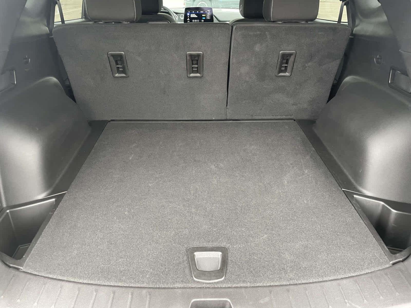 Used 2025 Sterling Gray Metallic Chevrolet 2LT image 20
