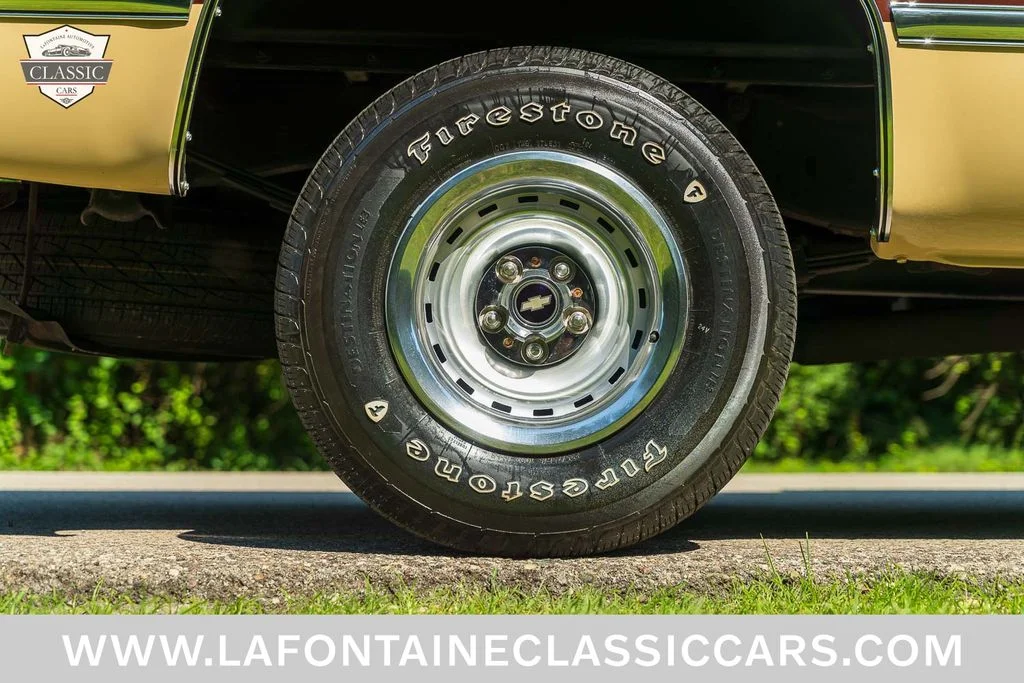 Used 1982 Brown Chevrolet  image 37