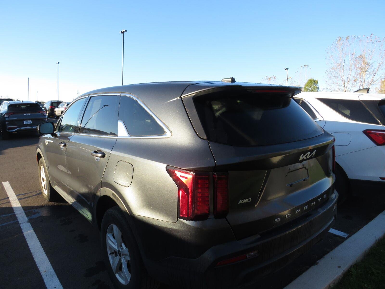 Used 2022 Gravity Gray Kia LX image 8