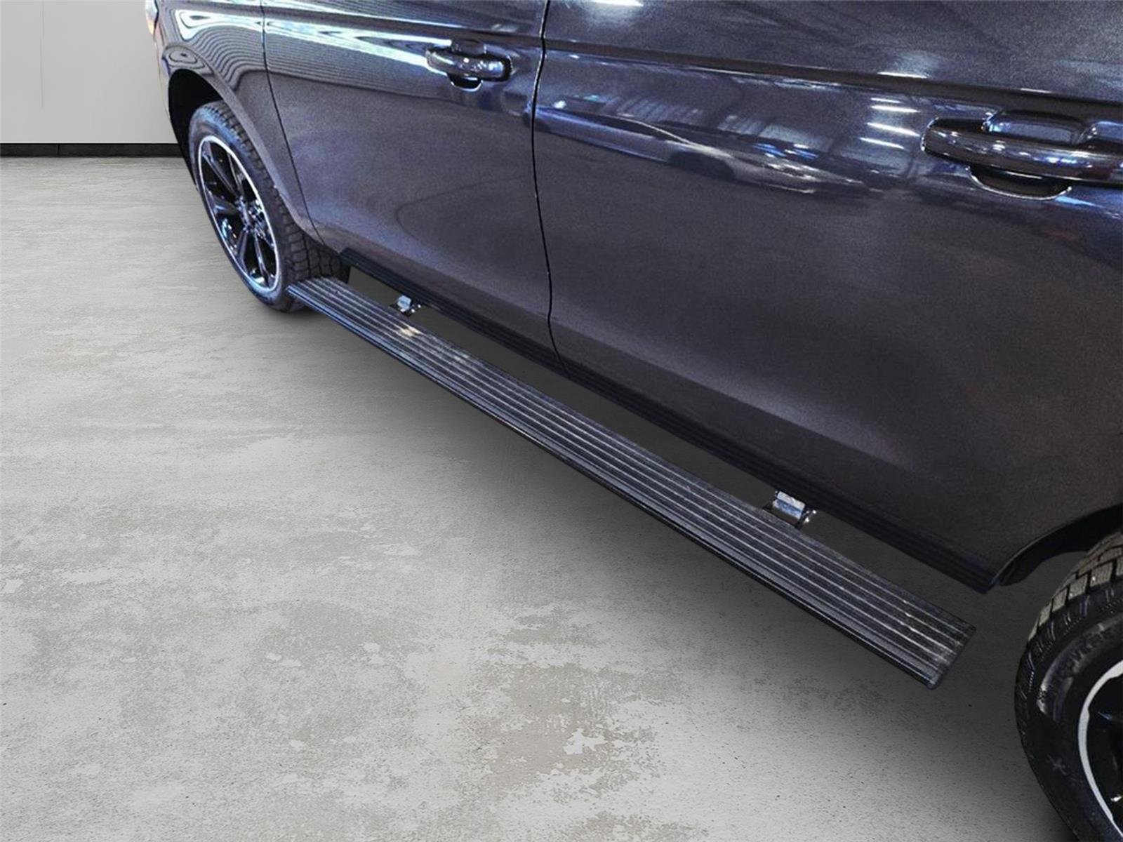 Used 2022 Dark Ford Limited image 10