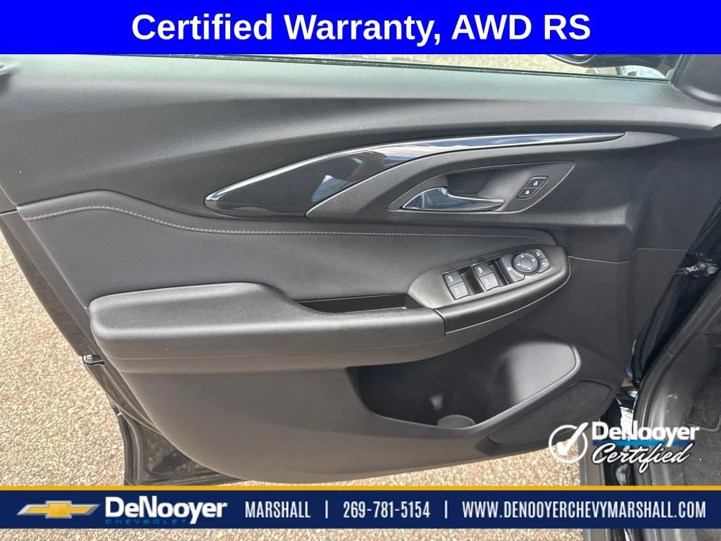 Used 2023 Mosaic Black Metallic Chevrolet RS image 15