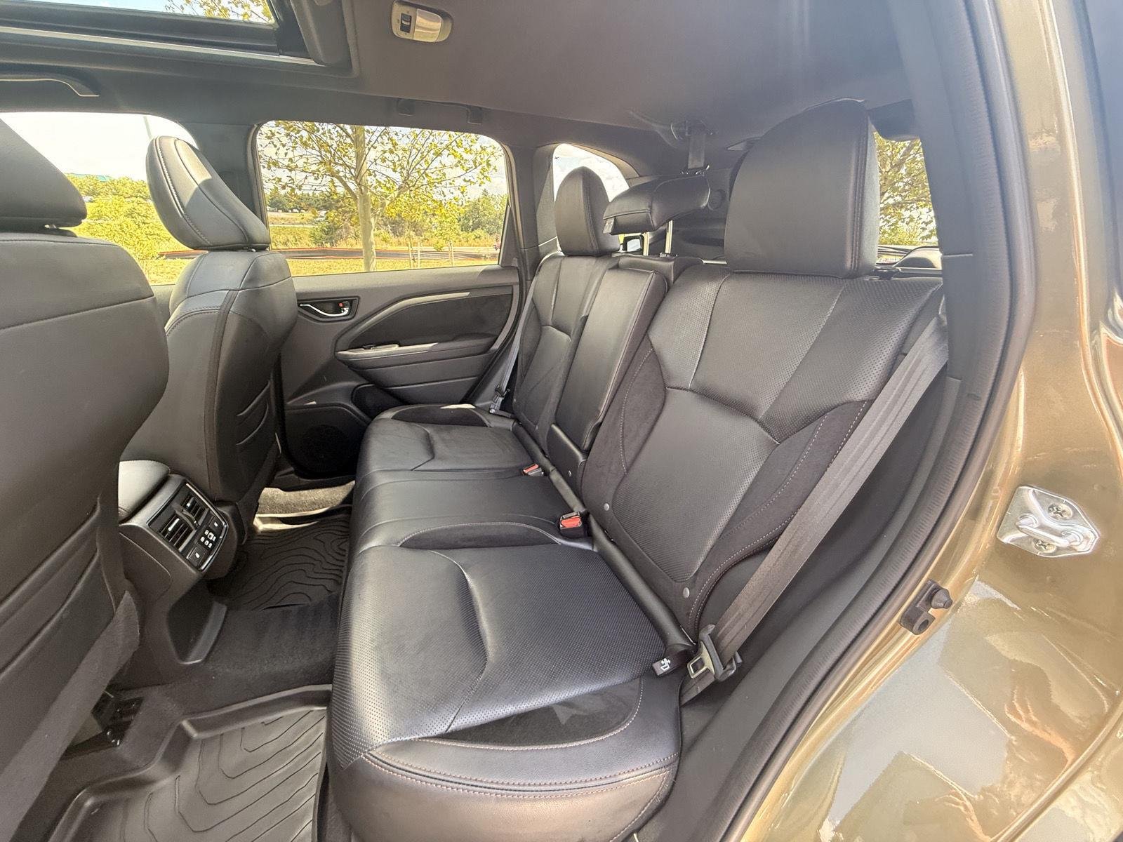 Used 2025 Autumn Green Metallic Subaru Touring image 17