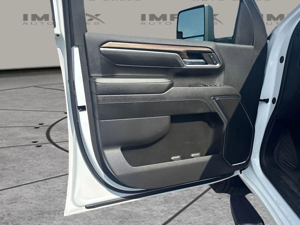 Used 2024 White Chevrolet LT image 24