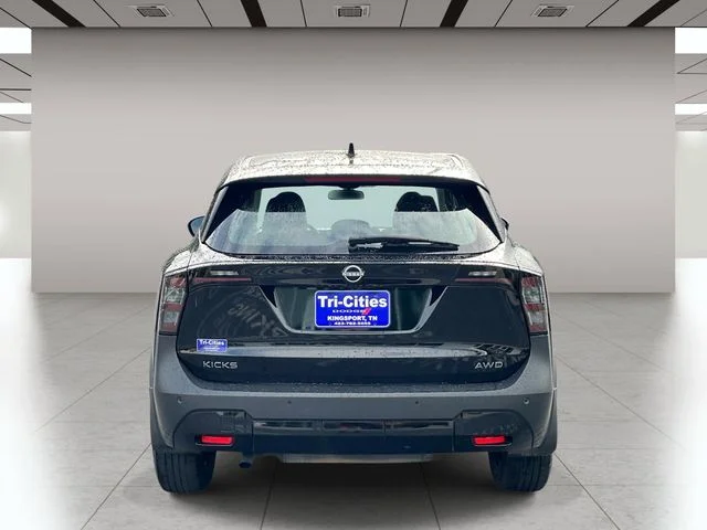 Used 2025 Black Nissan S image 4