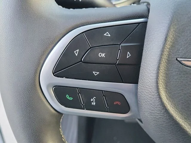 2024 Chrysler Pacifica Touring L - Photo 25