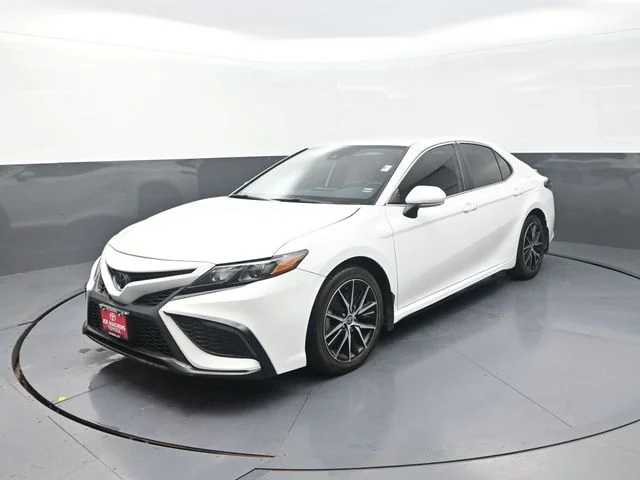 Used 2024 White Toyota SE image 3