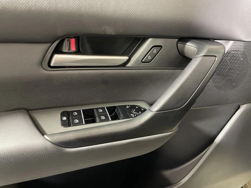 New 2026 Zircon Sand Metallic Mazda 2.5 S Meridian Edition AWD image 9