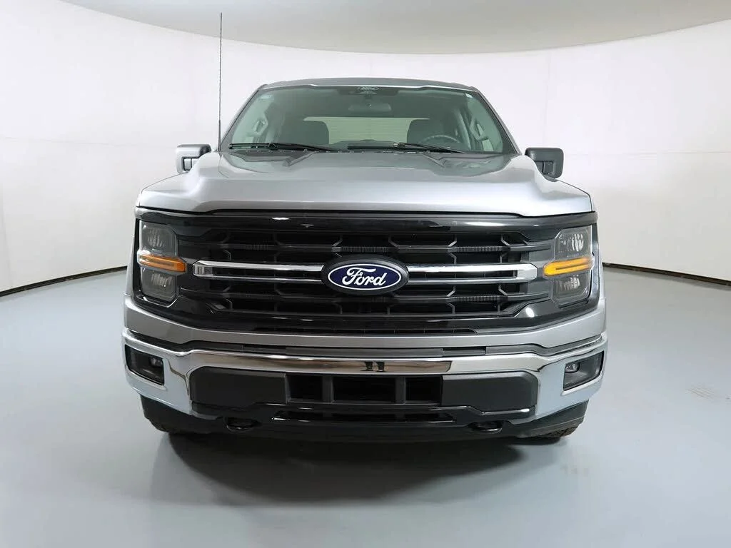 Used 2025 Silver Ford XLT image 6