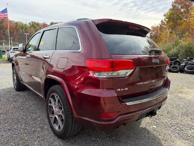 Used 2021 Red Jeep Overland image 9