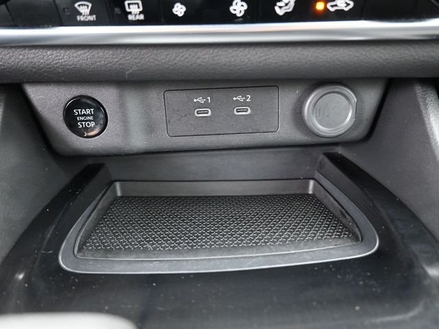 Used 2025 Silver Nissan SV image 9