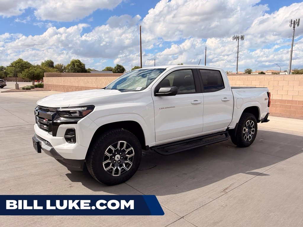 Used 2025 White Chevrolet Z71 image 1