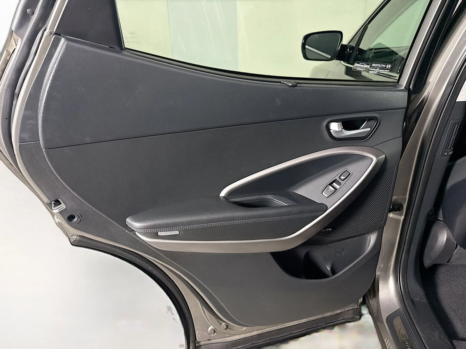 Used 2016 Gray Hyundai 2.0T image 22
