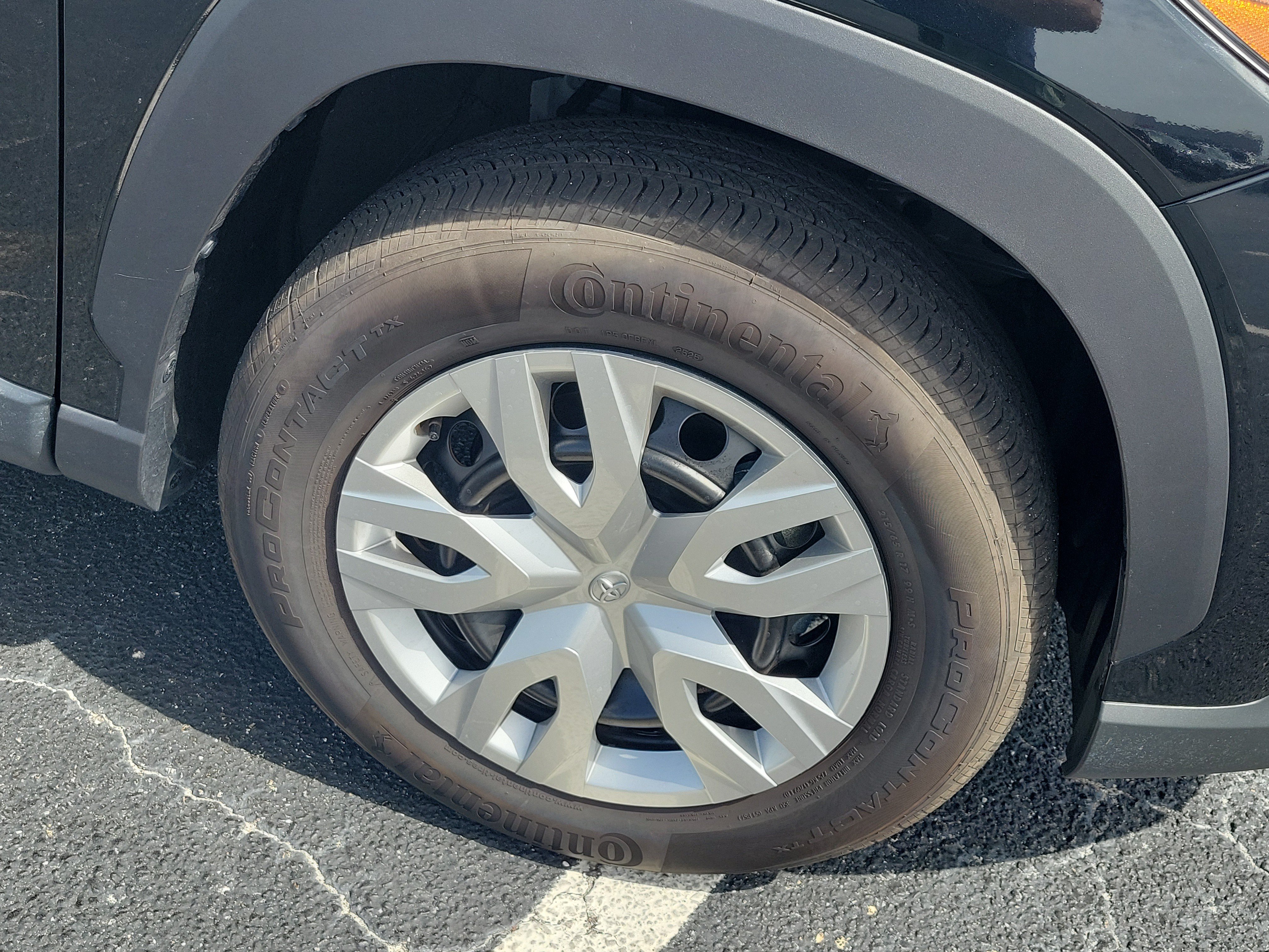Used 2026 Jet Black Toyota L image 7