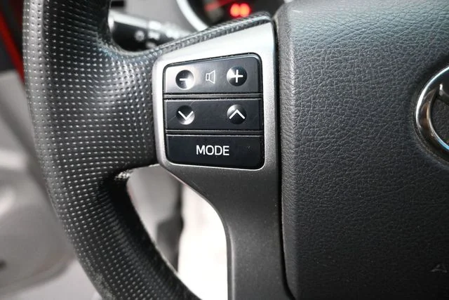 Used 2013 Red Toyota Base image 16