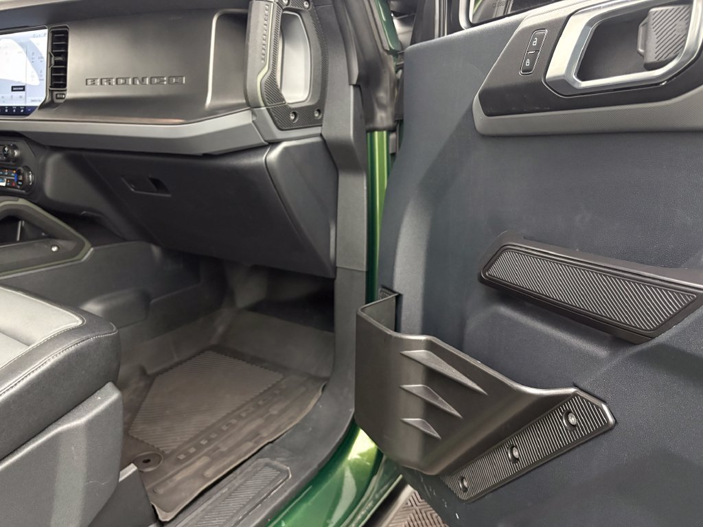 Used 2024 Green Metallic Ford Everglades image 39