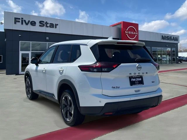 Used 2024 White Nissan SV image 4