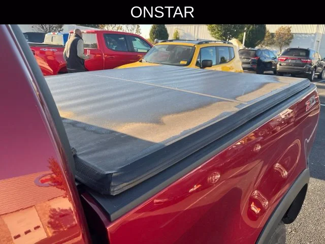 Used 2017 Red Chevrolet Z71 image 14