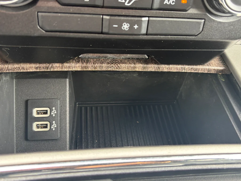 Used 2017 Shadow Black Ford Lariat image 28