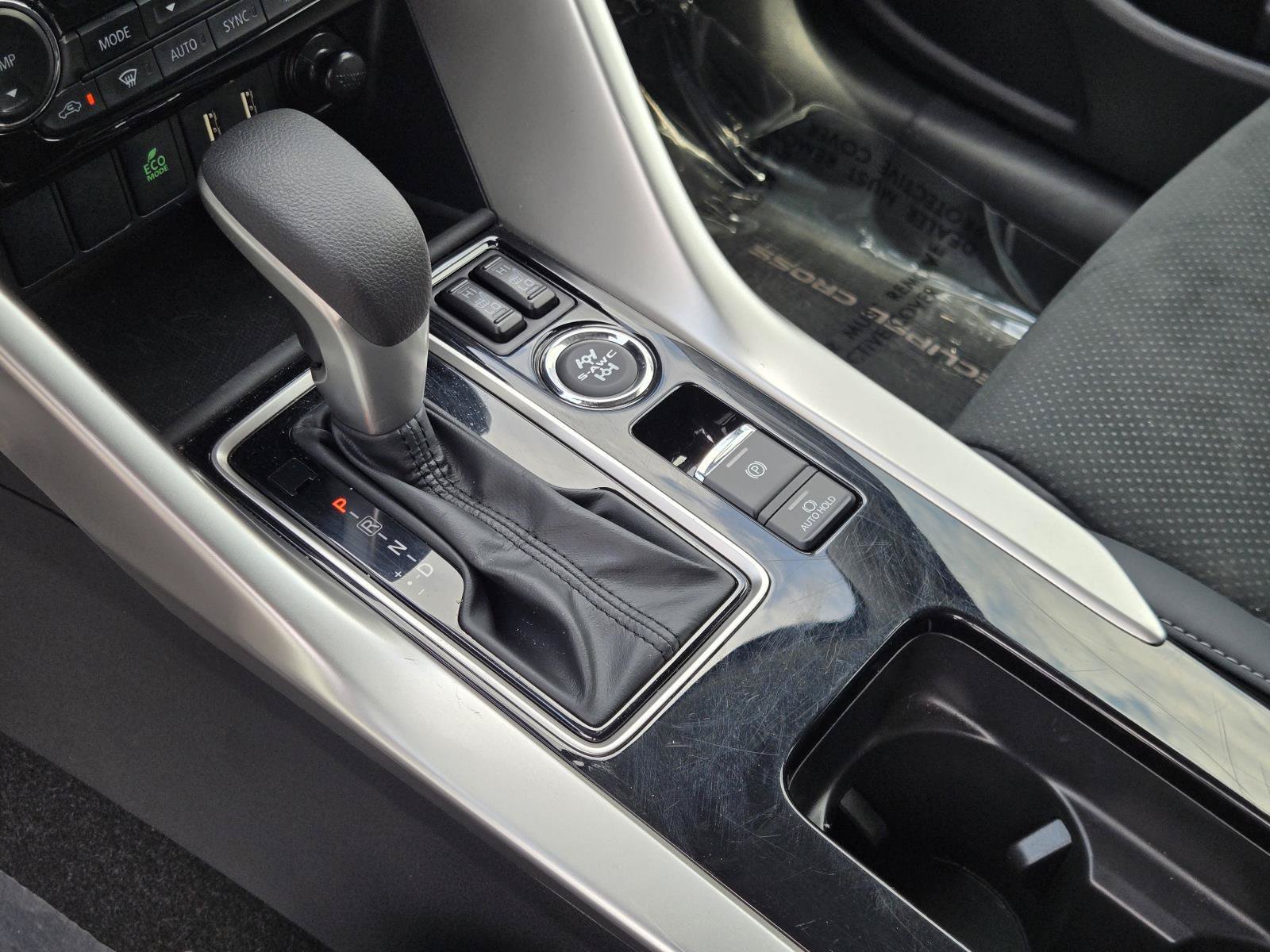 2025 Mitsubishi Eclipse Cross SE - Photo 28