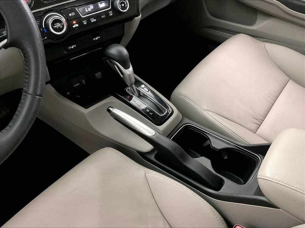 Used 2015 Gray Honda EX-L image 19