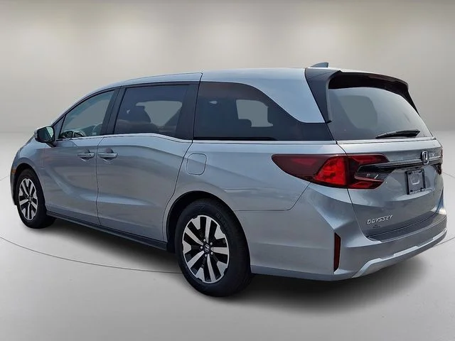 Used 2025  Honda EX-L image 7