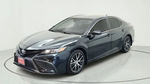 Used 2022 Black Toyota SE image 5
