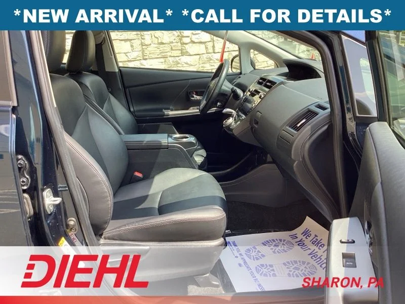 Used 2017  Toyota Four image 14