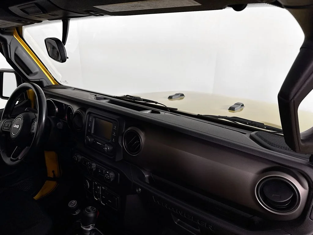 Used 2019 Hellayella Clearcoat Jeep Unlimited Sport S image 28